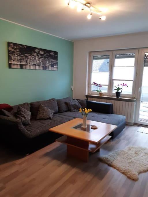 Ferienwohnung Philippi - Moselblick Mit Grosser Dachterrasse, 75 Qm, Hunde Willkommen แมร์ริง ภายนอก รูปภาพ